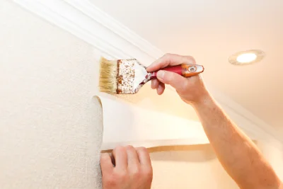 Pose de papier peint à Beaumont-en-Auge — revêtements muraux et toiles de verre